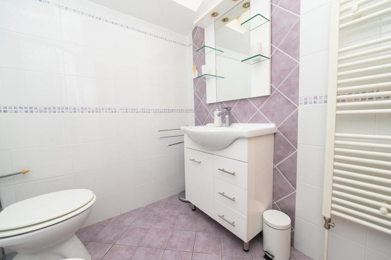 Apartmani Loreta マリ・ロシニュ エクステリア 写真