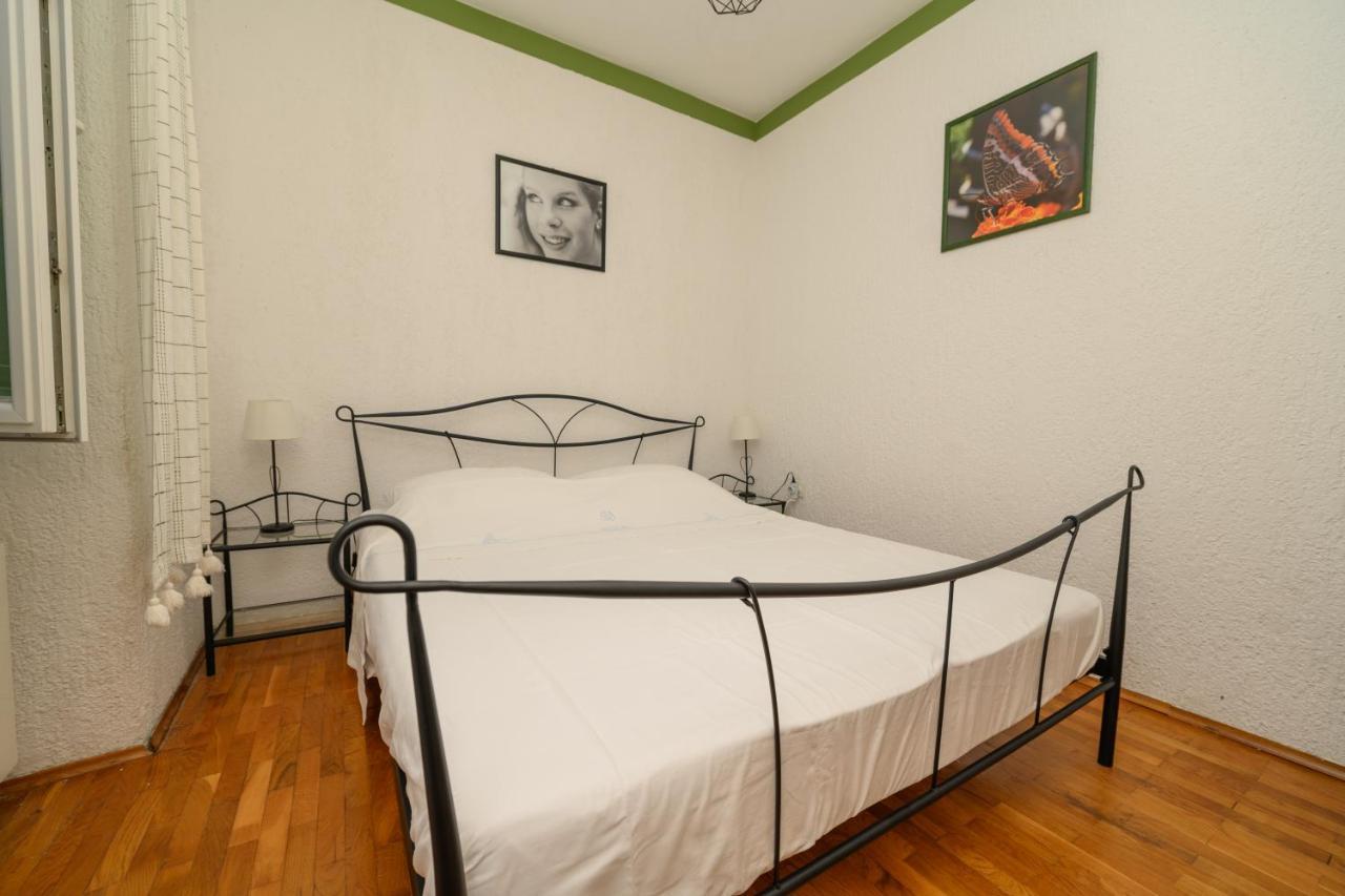Apartmani Loreta マリ・ロシニュ エクステリア 写真