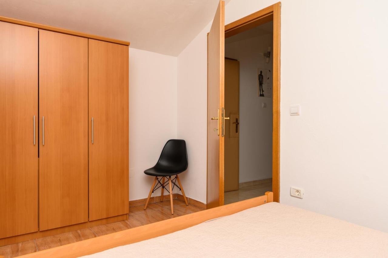 Apartmani Loreta マリ・ロシニュ エクステリア 写真