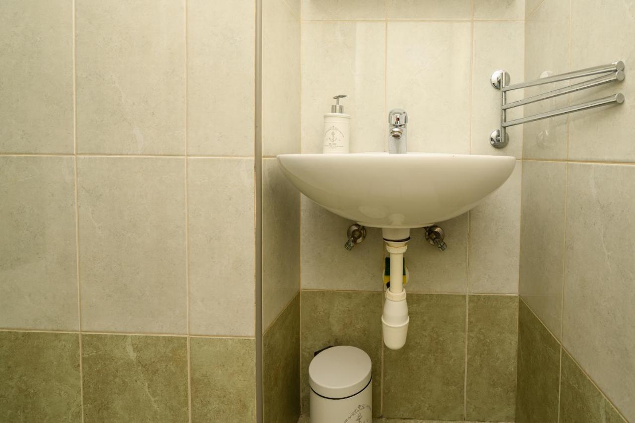 Apartmani Loreta マリ・ロシニュ エクステリア 写真